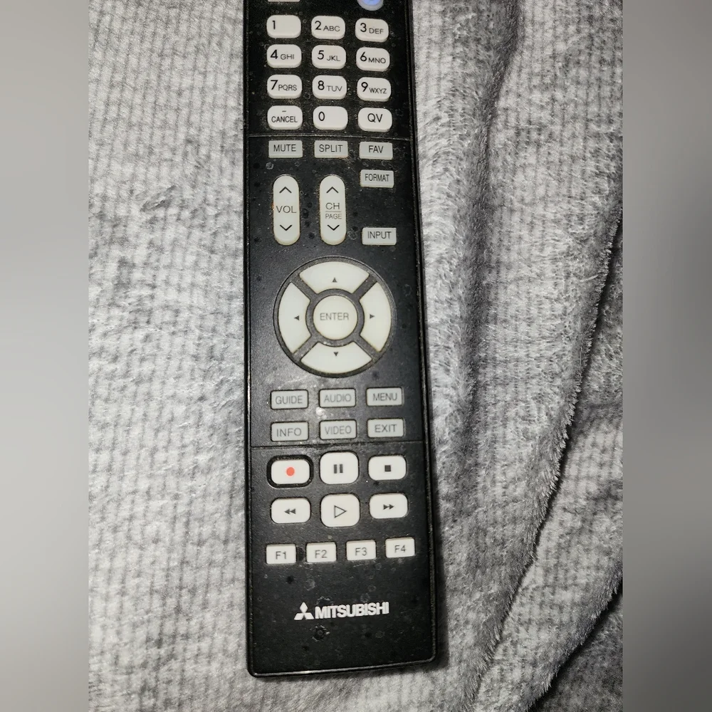 lMitsubishi 290P187020 TV/DVD replacement remote